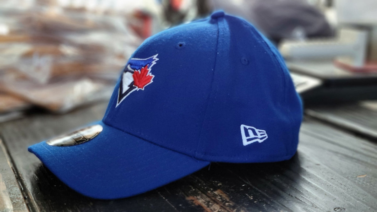 New Era 4940 Core Toronto Blue Jays Red Maple Leaf Fitted Baseball