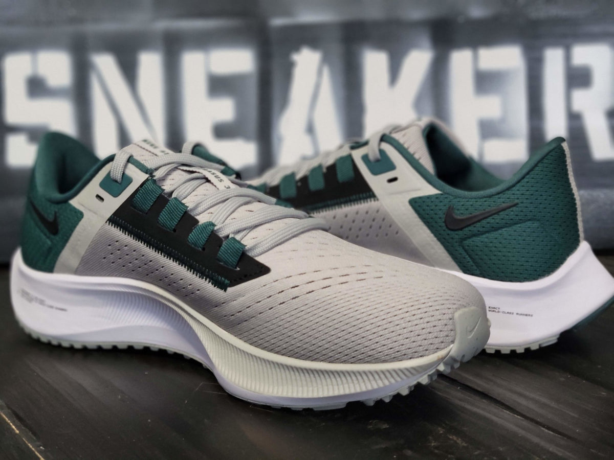 Men's eagles store nike sneakers