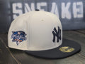 New Era 59Fifty Yankees 2000 World Series Off White/Navy Blue Fitted Hat Men 8