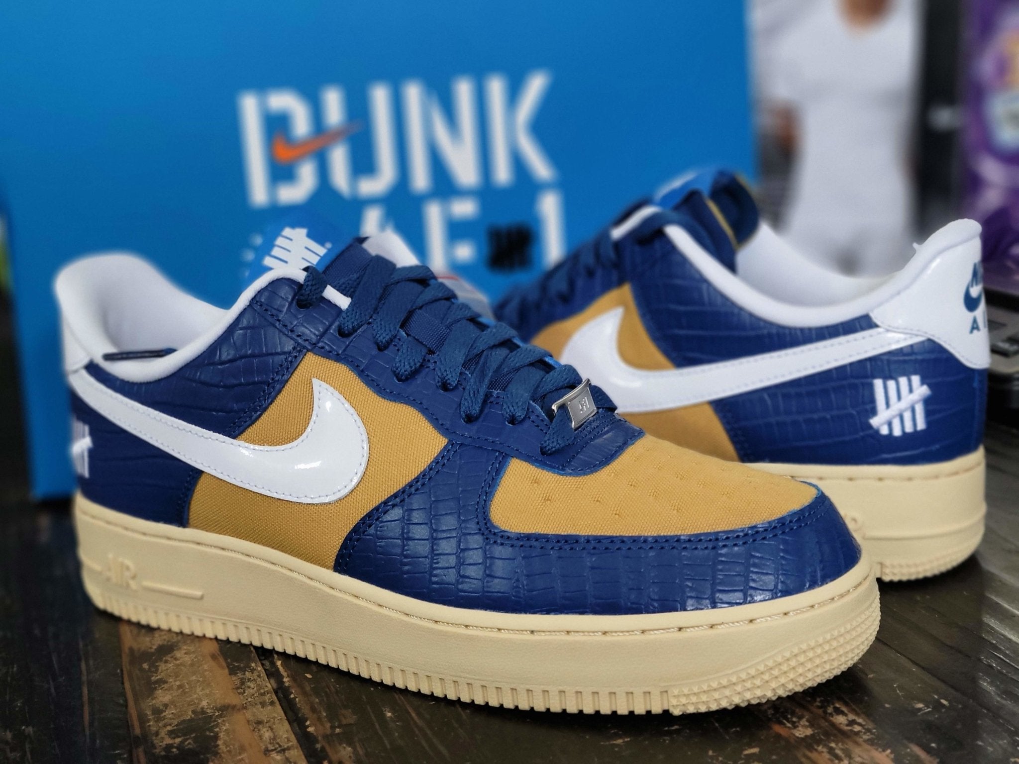 Nike Air Force 1 Low SP Undefeated Court Blue/White Sneaker DM8462